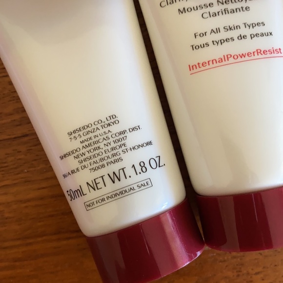 Shiseido Clarifying Cleansing Foam 50ml x3 & Pouch - Picture 5 of 8